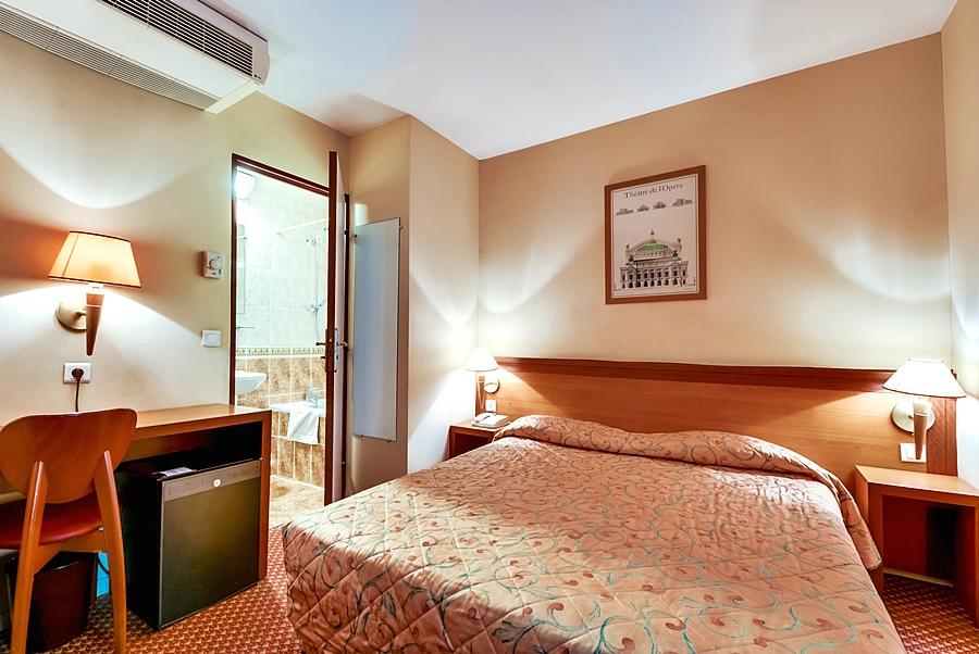 La Dependance Hotel Paris Exterior photo